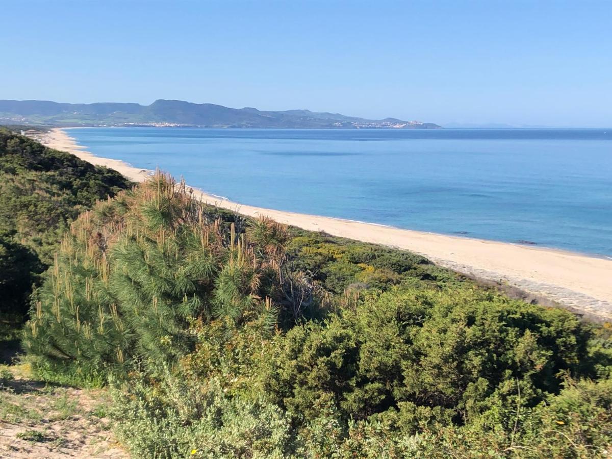 Borgo Spiaggia Isola Rossa Exteriér fotografie