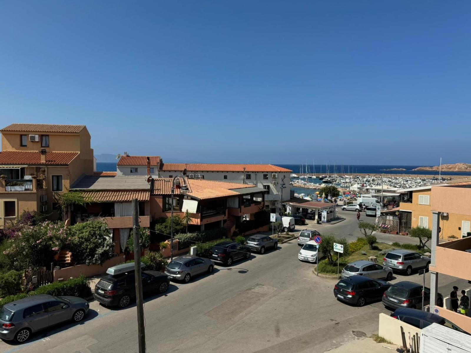 Borgo Spiaggia Isola Rossa Exteriér fotografie